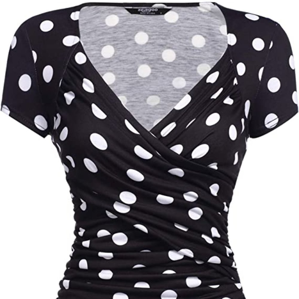 NWOT Black and White Polkadot Rockabilly Style Ladies V Neck Cap Sleeved Blouse